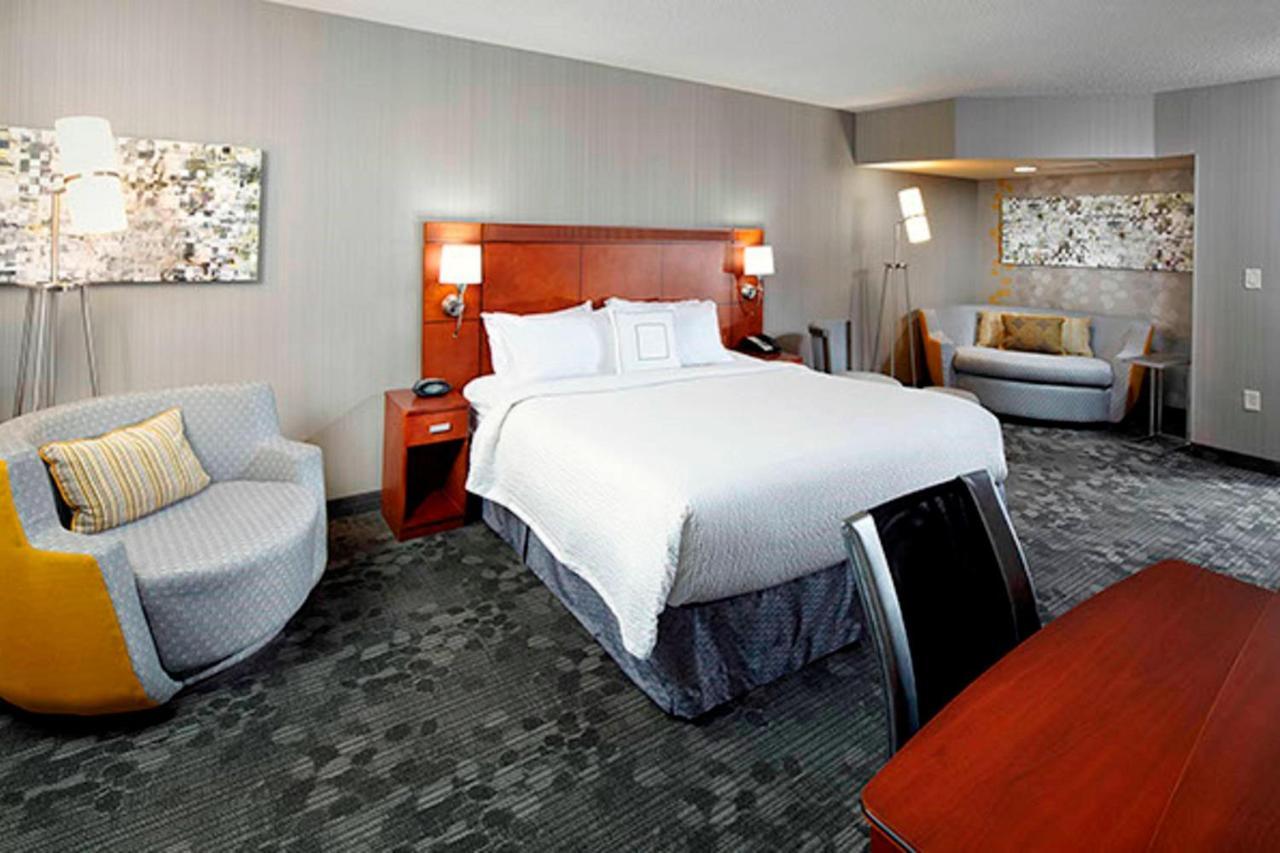 Courtyard By Marriott Akron Stow Exterior foto