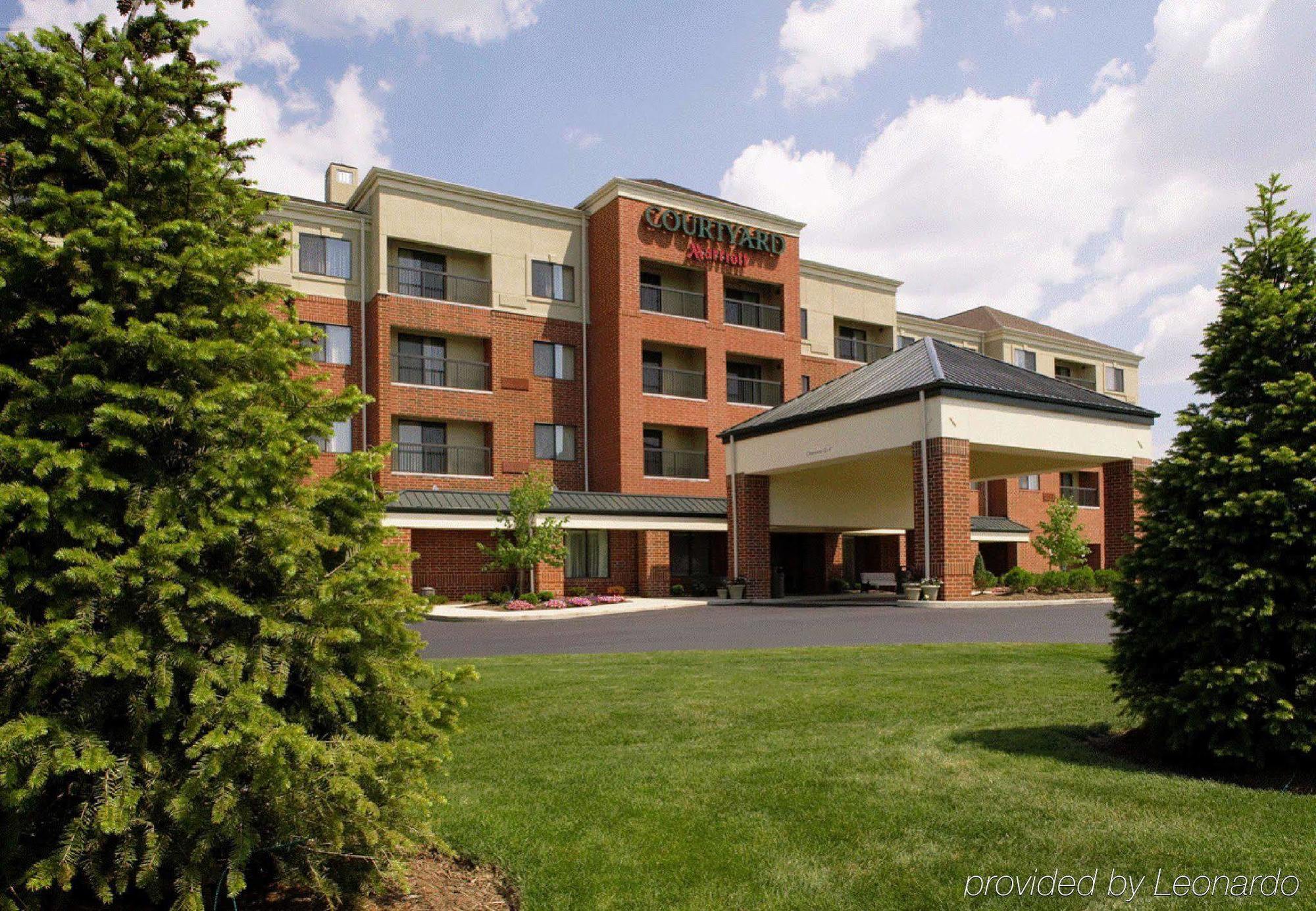 Courtyard By Marriott Akron Stow Exterior foto